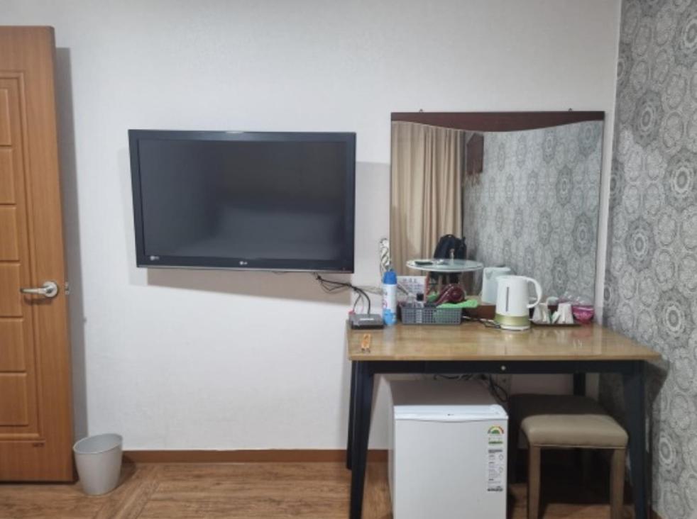 ג'גו Oreum Motel מראה חיצוני תמונה